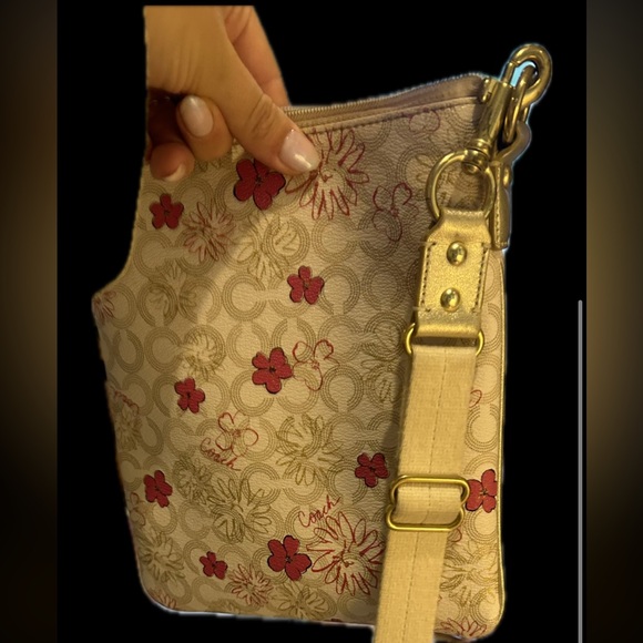 Y2K coach Waverly crossbody - Picture 3 of 6